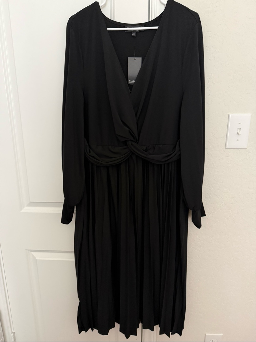 Eloquii Black Knot-Front Long Sleeve Dress